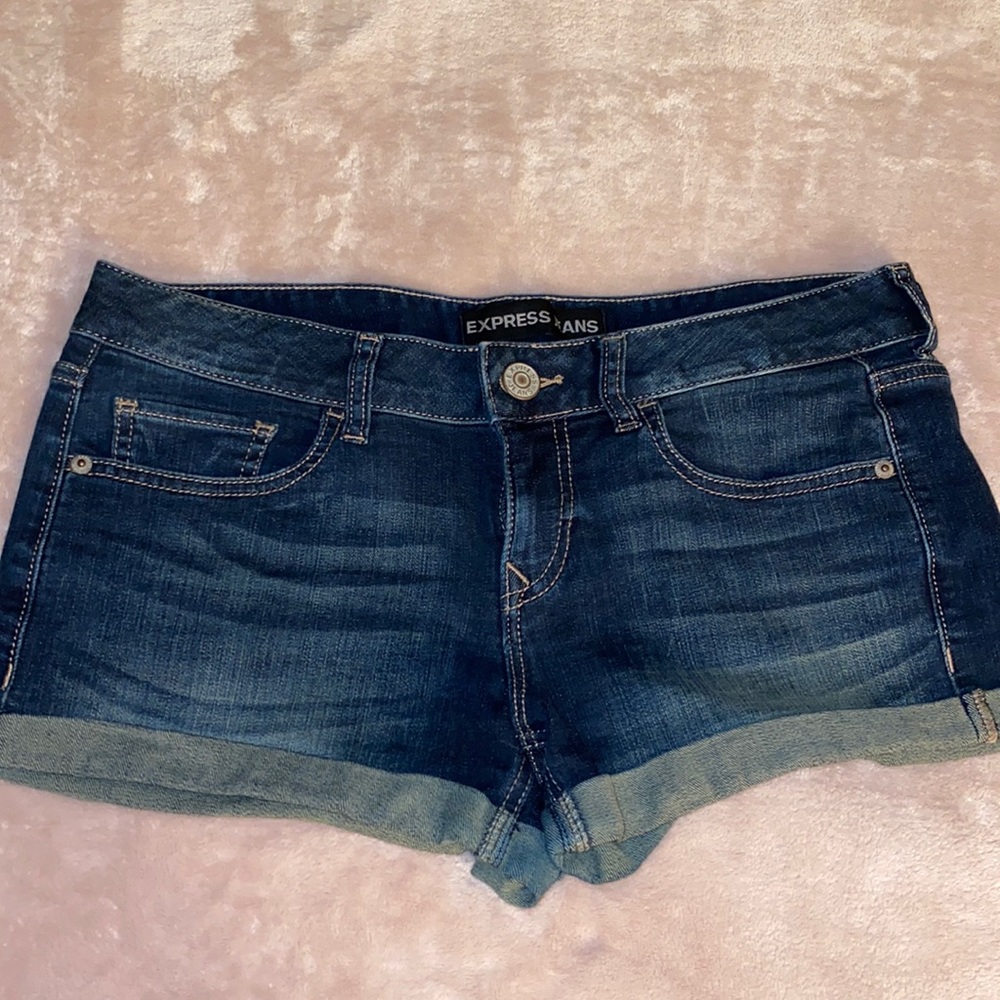 Express Jean shorts size 4